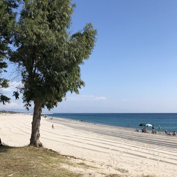 Den lokale strand, Badolato